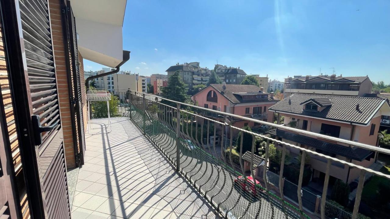 Dehomes - Relax & Business Apartments Buccinasco Extérieur photo